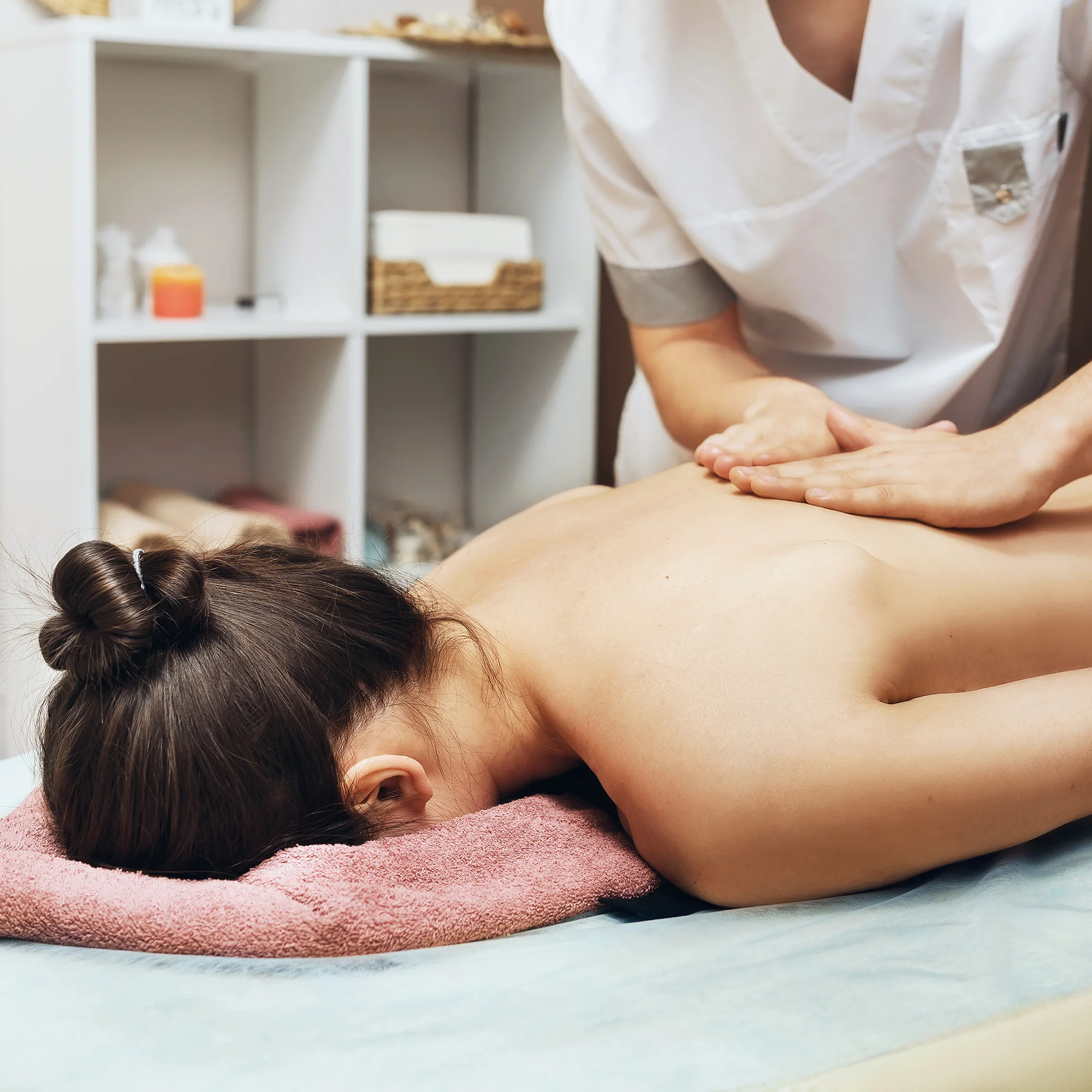 Masáž dle výběru a vstup do veřejného wellness: 1 os. - Obrázek 2