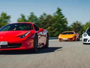 Jízda ve Ferrari, Lamborghini, Porsche aj. na 20 min.