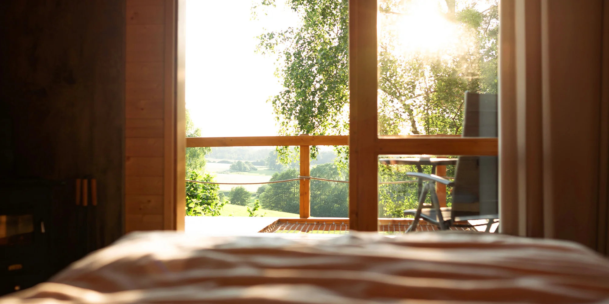 Chata v korunách stromů a relax ve vyhřívaném sudu - Obrázek 5