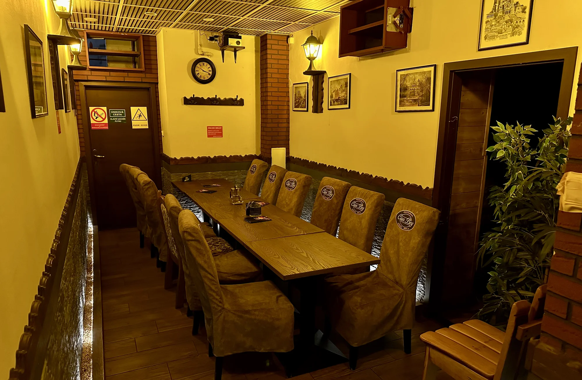 Kebab v tortile a nealko nápoj v centru Prahy - Obrázek 9