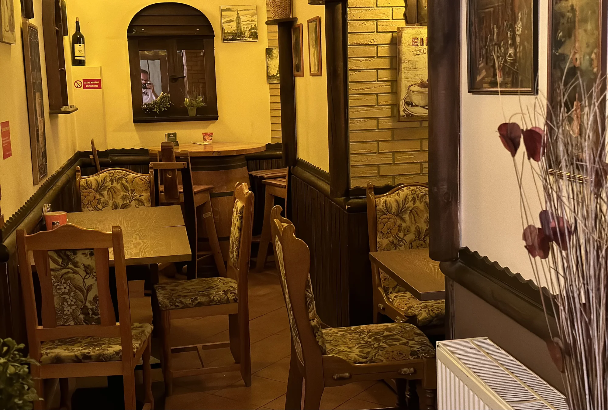 Kebab v tortile a nealko nápoj v centru Prahy - Obrázek 10