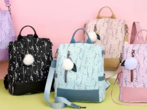 Elegantní kabelka a batoh 2 v 1: pastelové barvy, černá