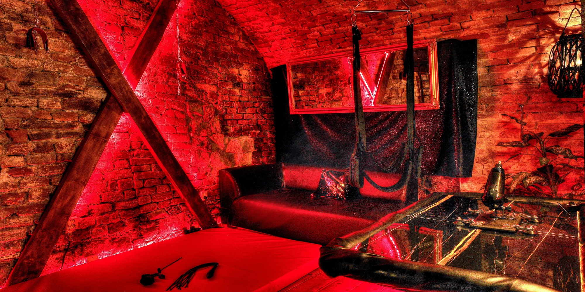 Romantika ve wellness: infrasauna, vířivka i sekt pro 2 - Obrázek 11