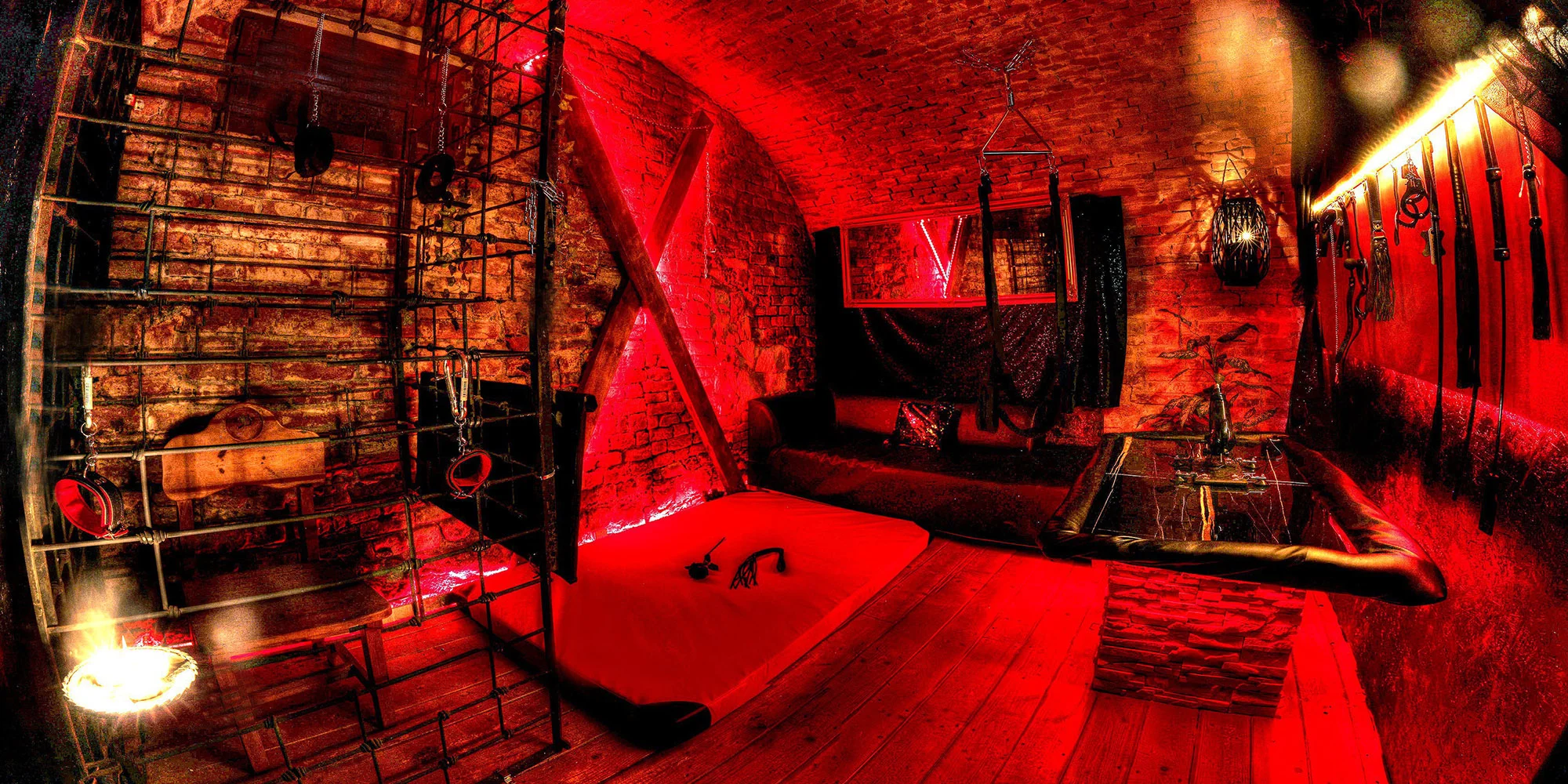 Romantika ve wellness: infrasauna, vířivka i sekt pro 2 - Obrázek 6