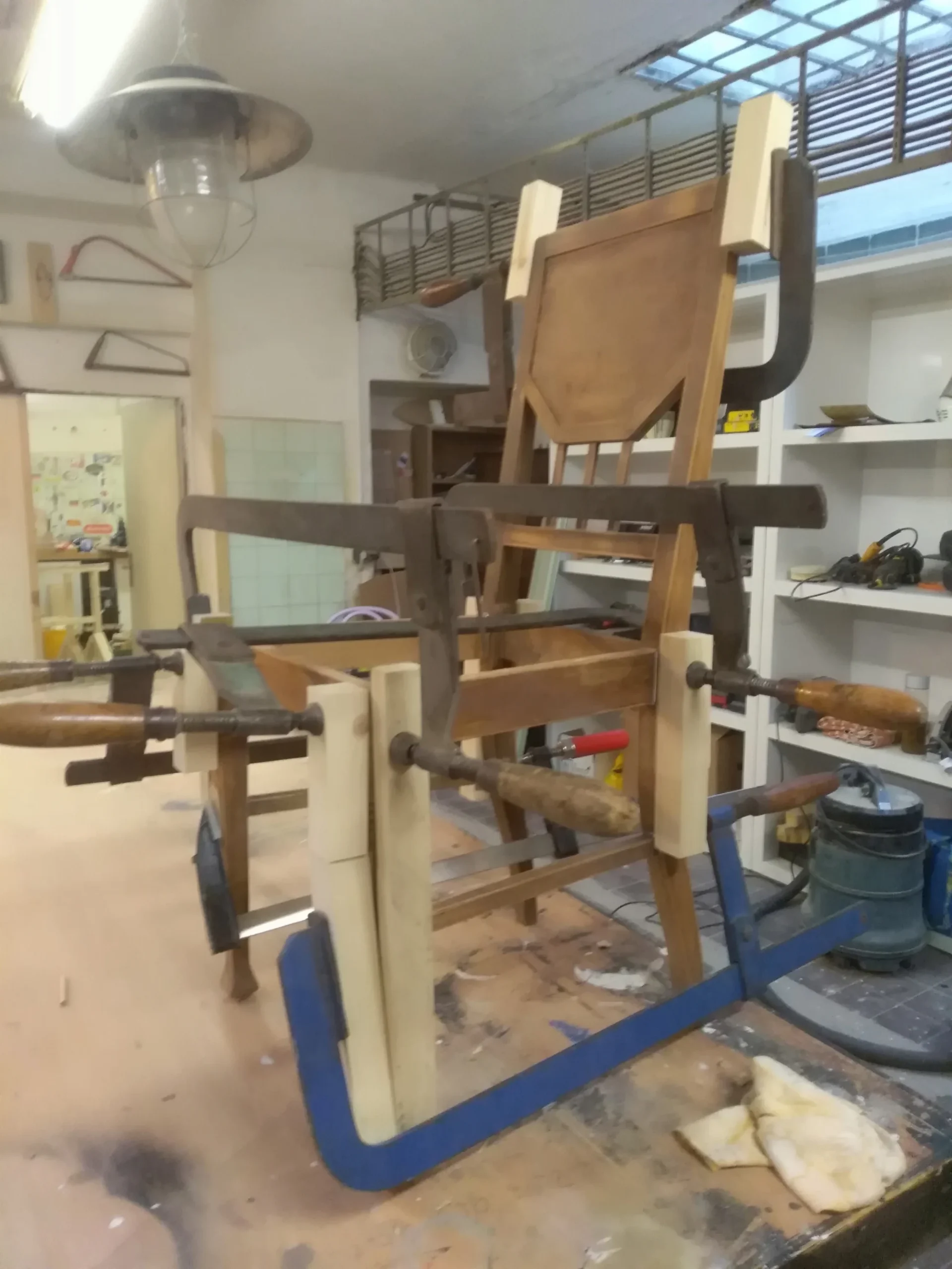 Celodenní kurz renovace nábytku pro 1 i 2 osoby - Obrázek 7