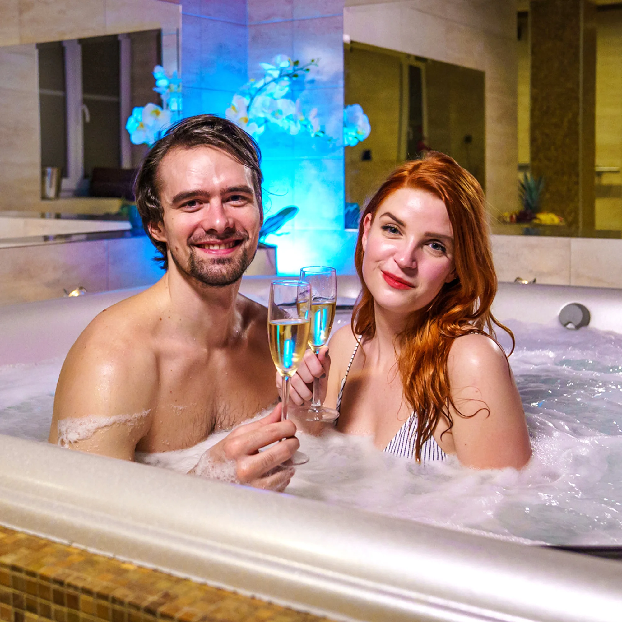 Romantika v privátní vířivce vč. slevy do restaurace - Obrázek 2