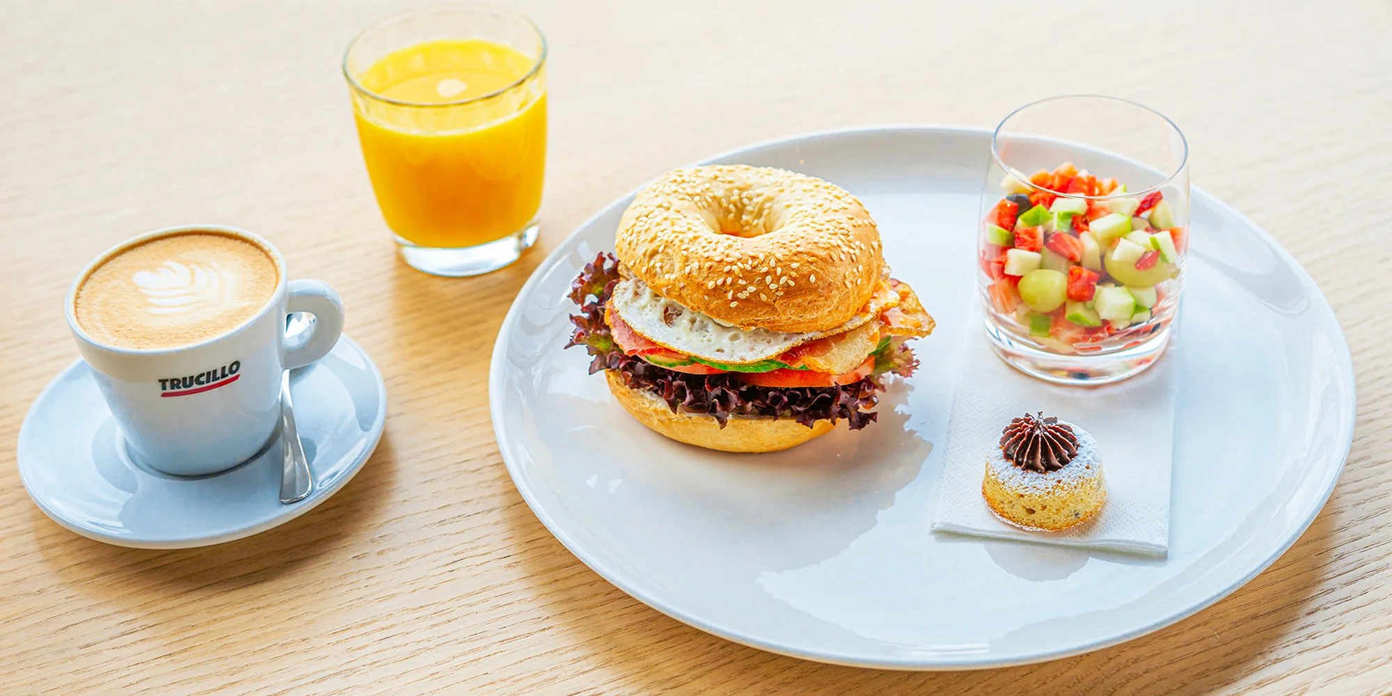 Snídaně v Žižkovské věži a vstup na vyhlídku - Obrázek 8