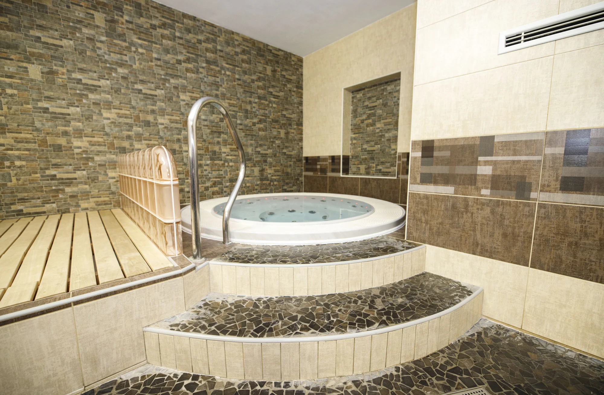 Jizerky s jídlem a privátním wellness pro pár i rodinu - Obrázek 5