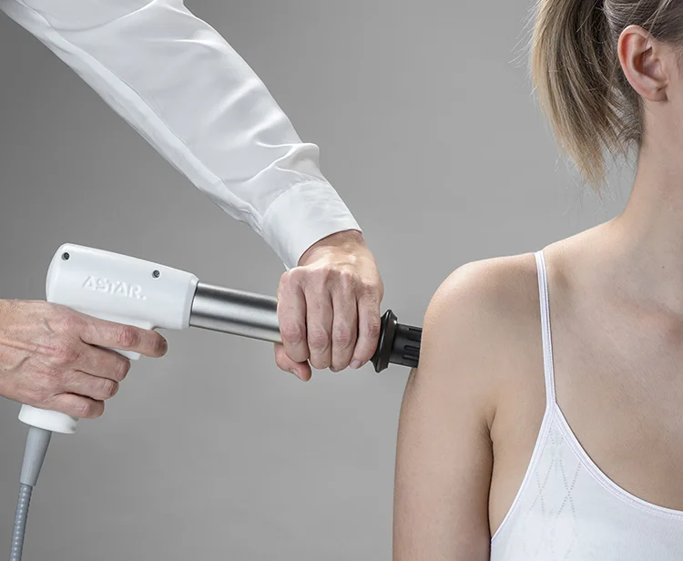 Ošetření rázovou vlnou nebo individuální fyzioterapie - Obrázek 11