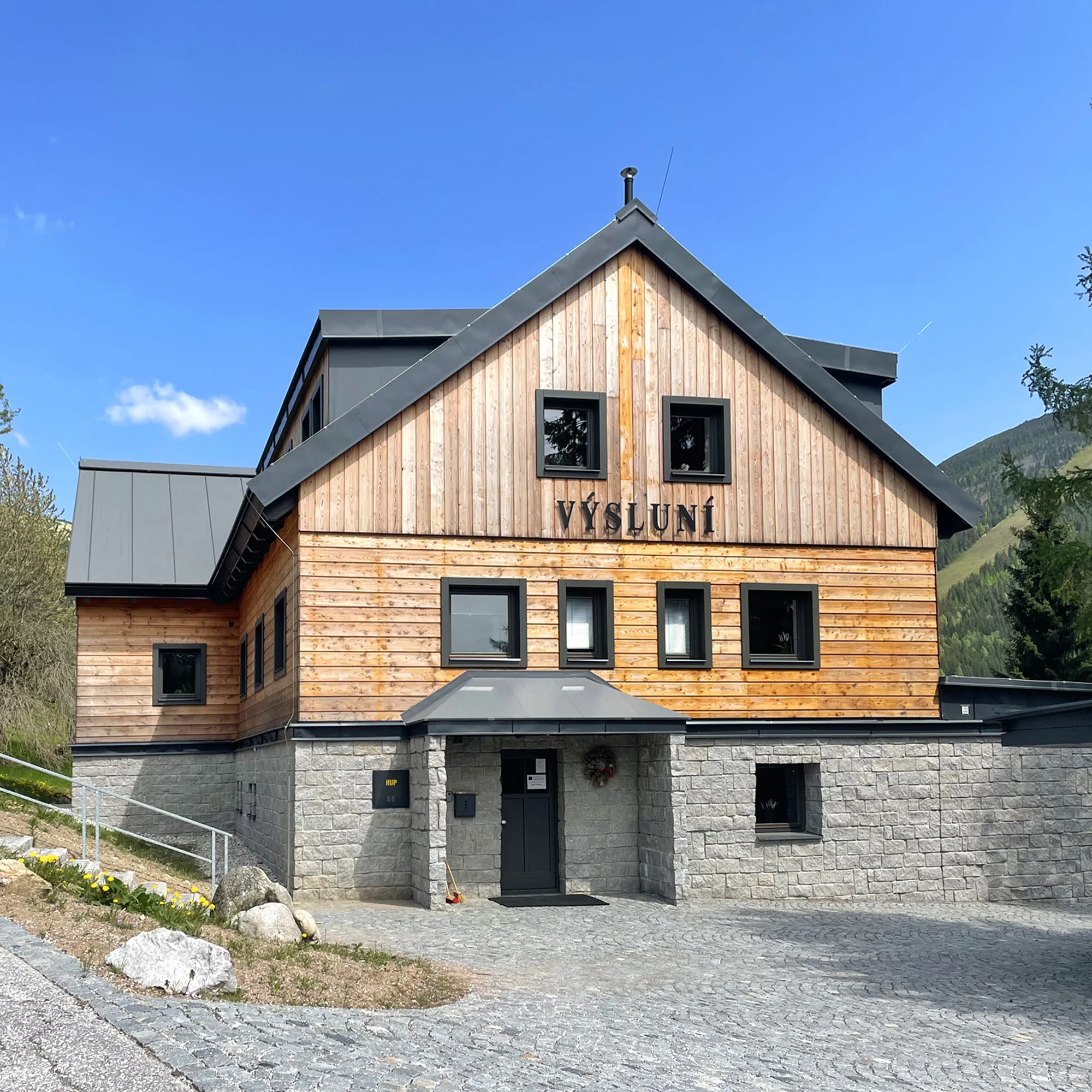 Moderní apartmány ve Špindlu + sleva do Yellow Pointu - Obrázek 2