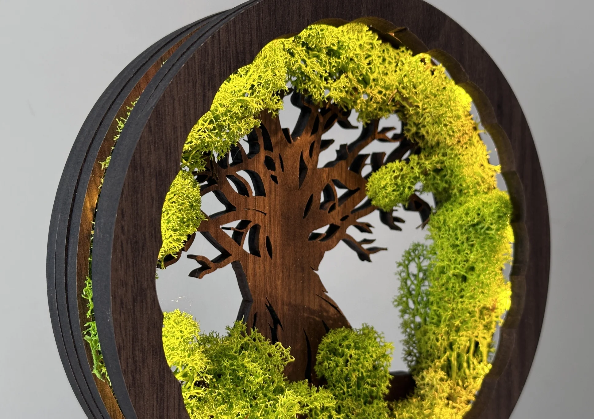 Světelné obrazy, lampy i hodiny české výroby - Obrázek 7