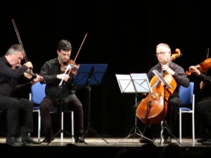 Slavné filmové melodie – ABBA a Klárovo kvarteto