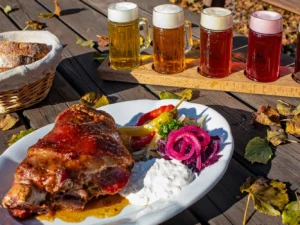 800 g pečeného kolena a degustace piva pro 1-2