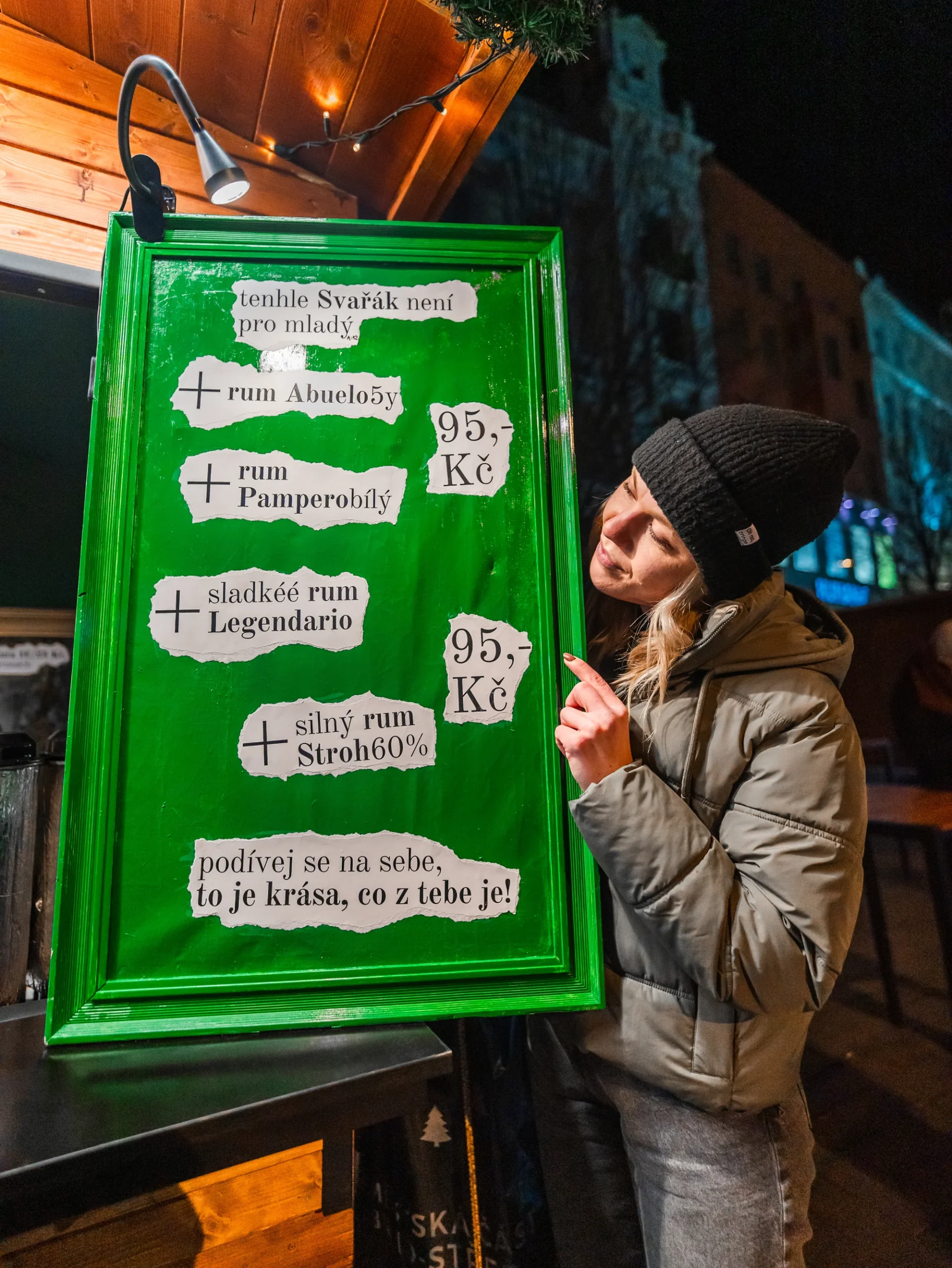 Dědečkův svařák přímo na námětí Svobody - Obrázek 6