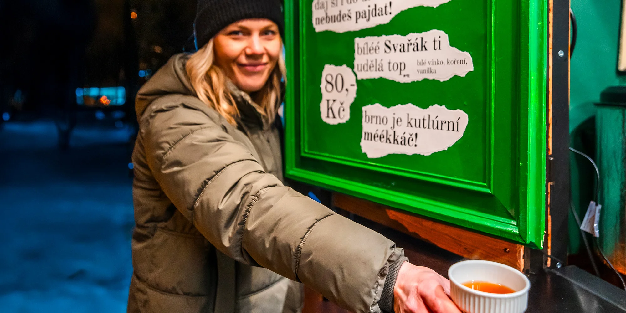 Dědečkův svařák přímo na námětí Svobody - Obrázek 4