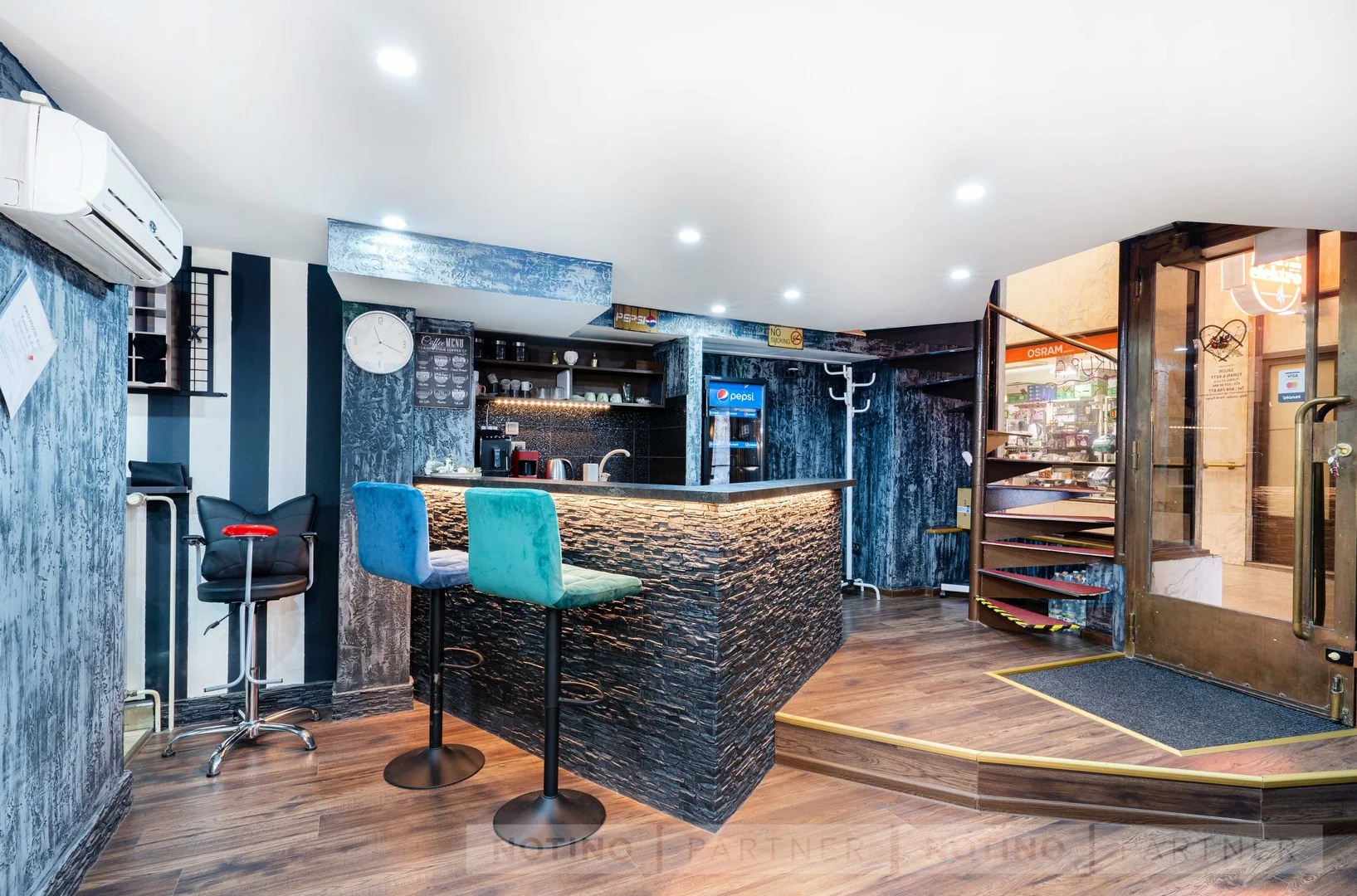 Dámský střih i barvení pro všechny délky vlasů - Obrázek 5