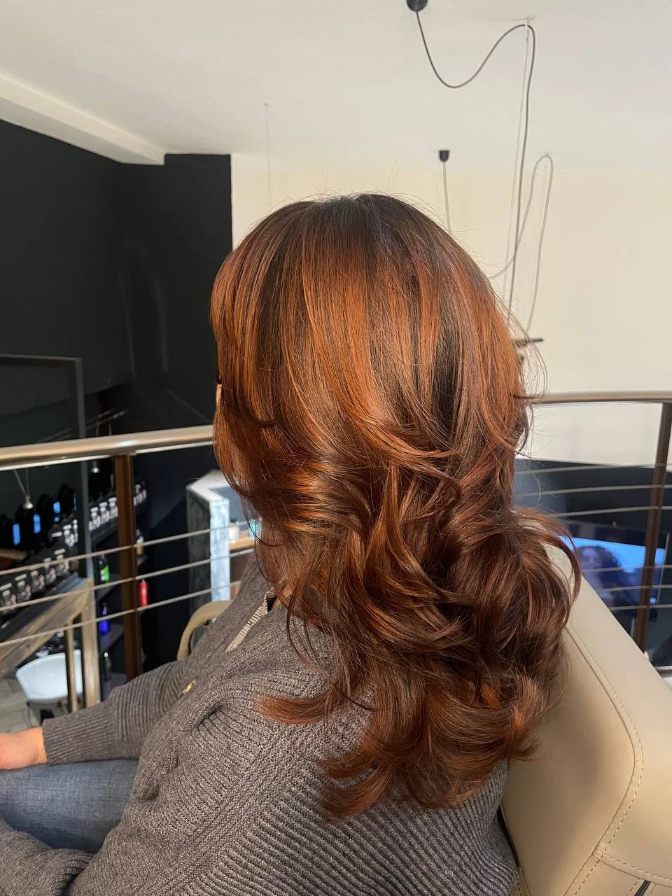 Dámský střih i barvení pro všechny délky vlasů - Obrázek 3
