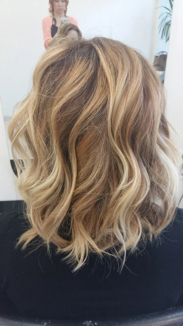 Dámský střih i barvení pro všechny délky vlasů - Obrázek 6