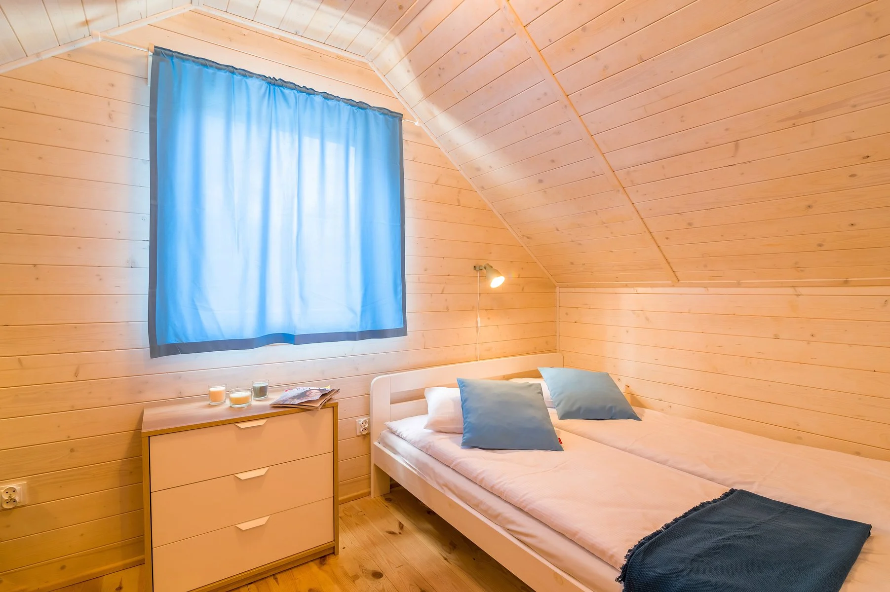 S dětmi na Balt: barevné domky u pláže a hřiště - Obrázek 8