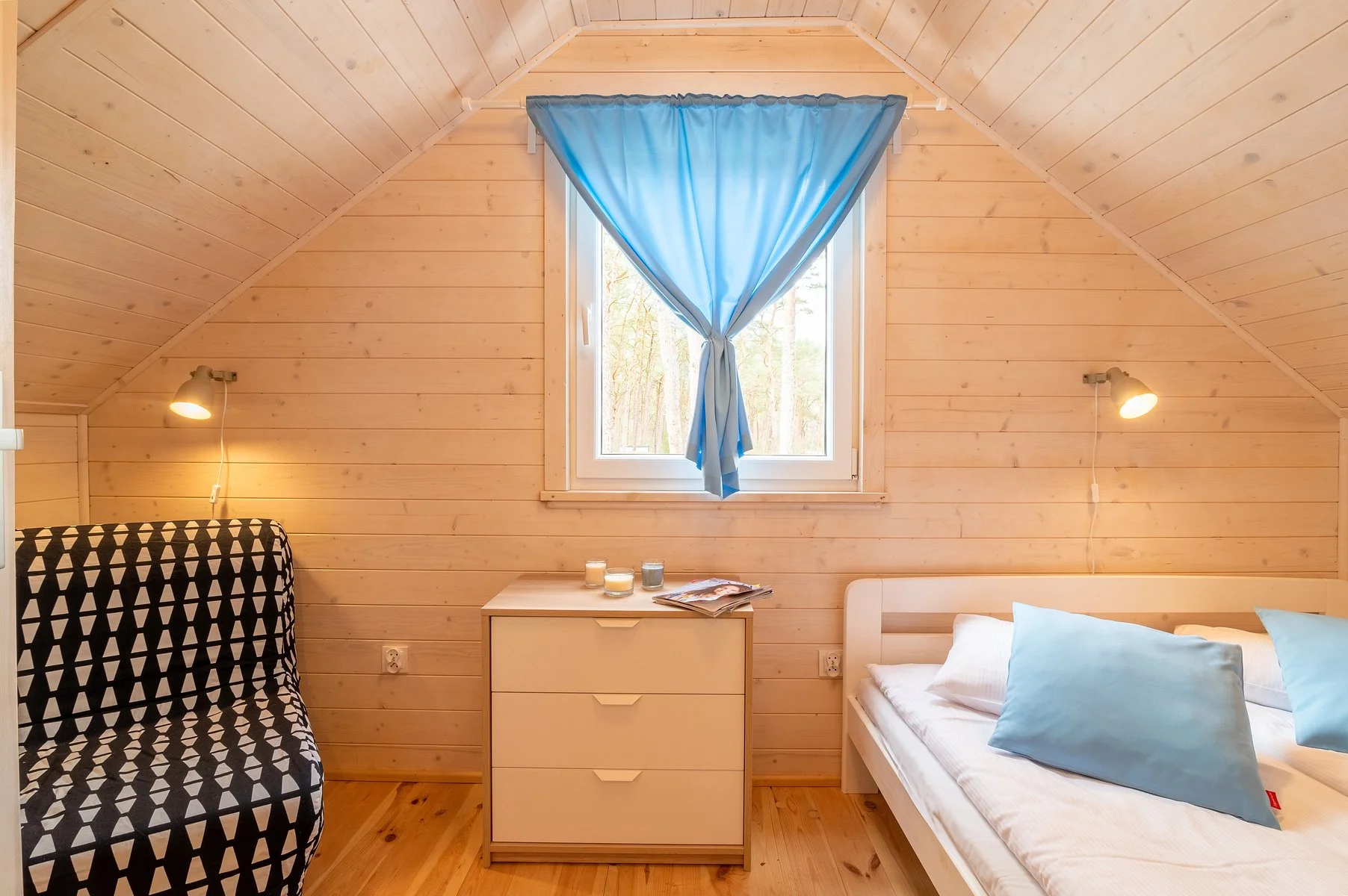 S dětmi na Balt: barevné domky u pláže a hřiště - Obrázek 10