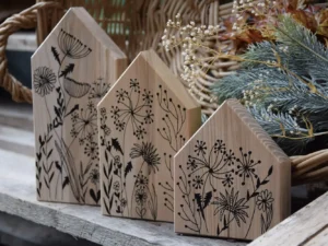 Workshop malování dřevěných domečků pro 1–2 osoby