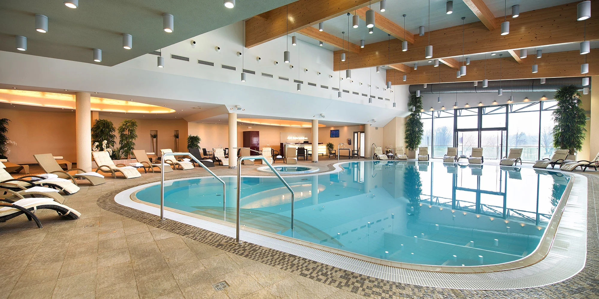 Luxusní 5* hotel u zámku Hluboká s jídlem a wellness