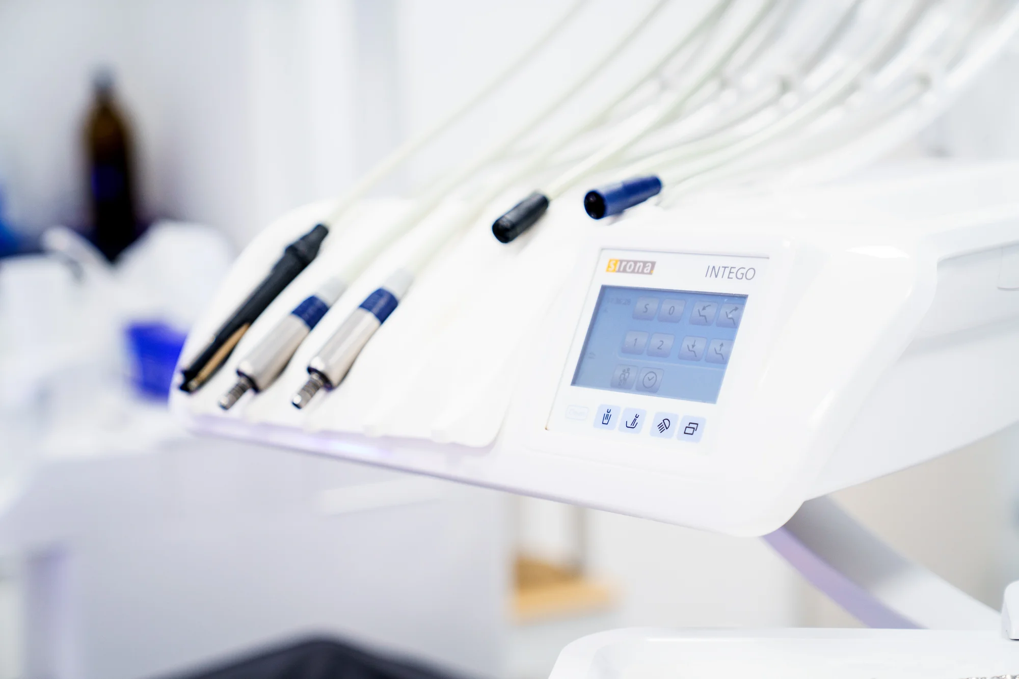 Dentální hygiena včetně pískování Air-flow - Obrázek 7