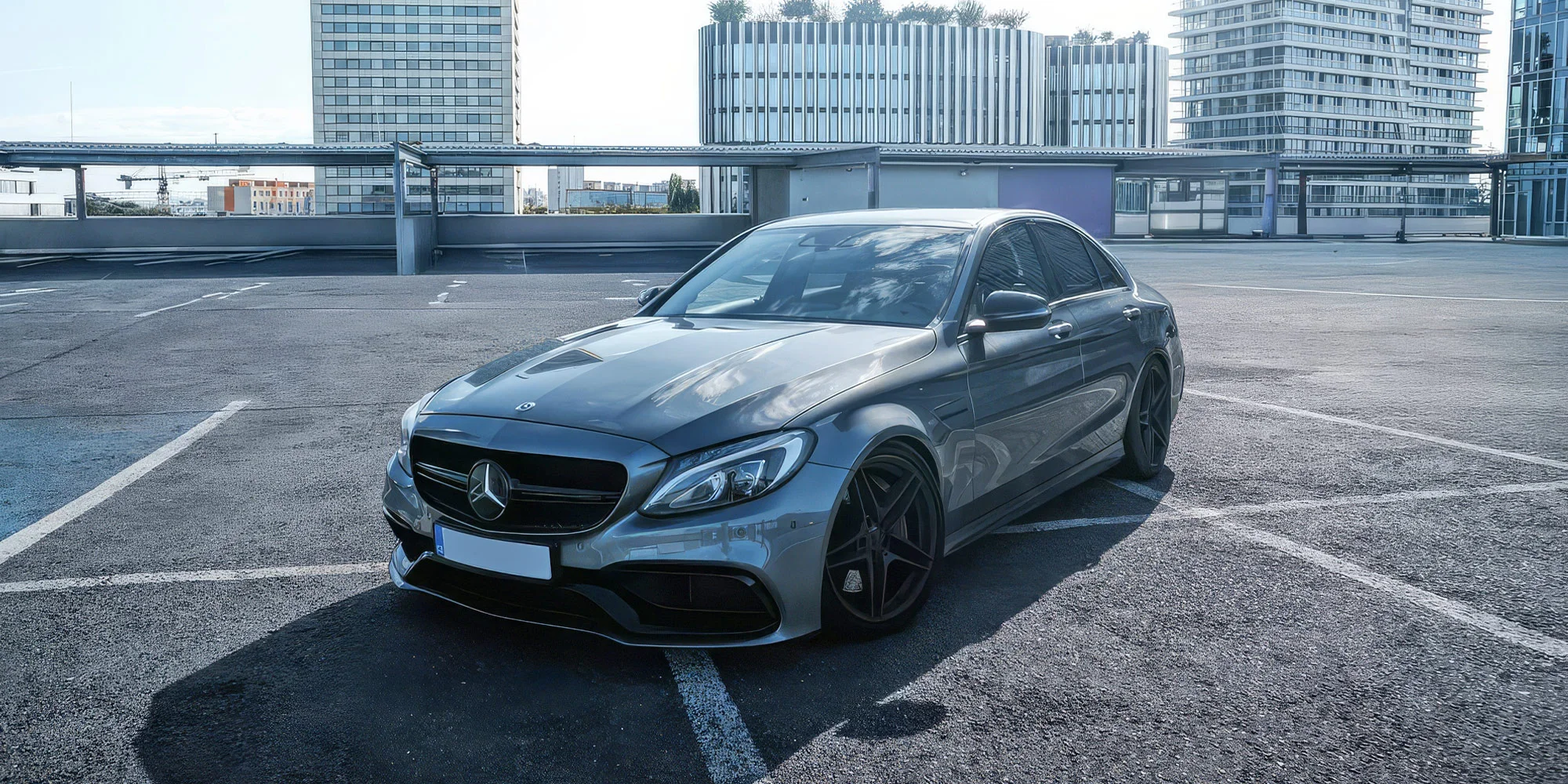 Mustang, Mercedes C63 či BMW M4 na 12–48 hod.