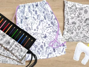 Vybarvovací zvířátka, polštářky, vaky, pastelkovníky a pouzdra