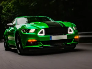 Ford Mustang V8: půjčení na 15 minut i celý den
