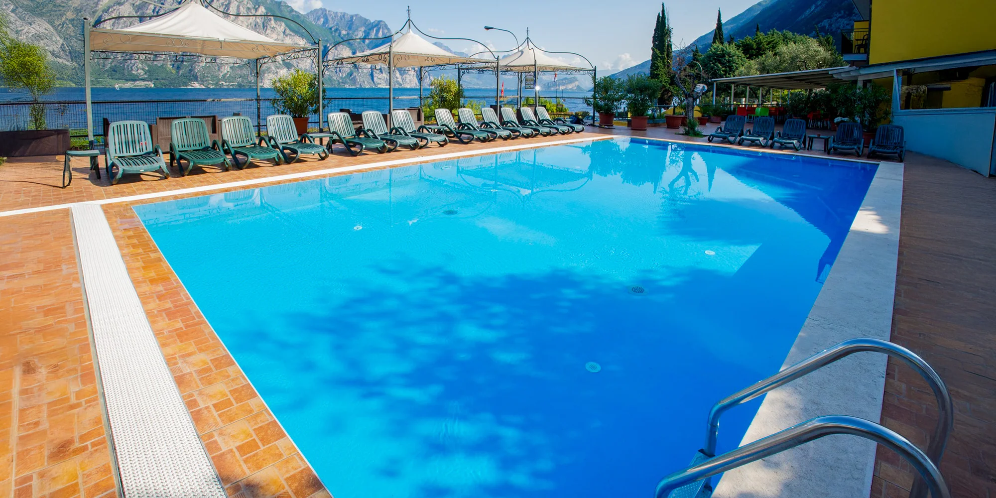 Hotel na břehu Lago di Garda: all inclusive i wellness