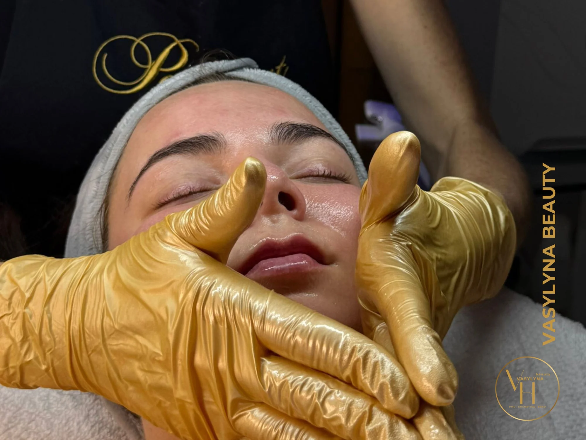 Kosmetické ošetření proti akné, vráskám i pigmentaci - Obrázek 6