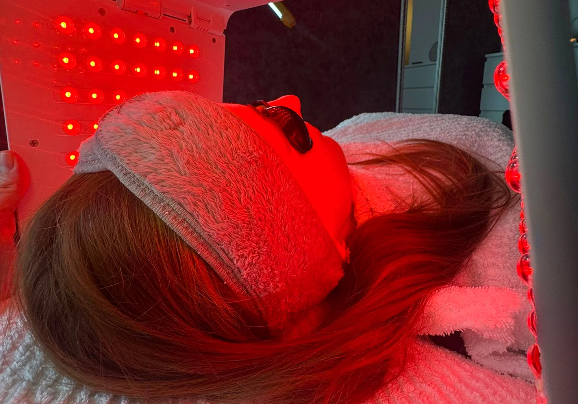 Kosmetické ošetření proti akné, vráskám i pigmentaci - Obrázek 5