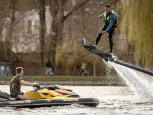Flyboard, hoverboard, paddleboard, skimboard i e‑foil