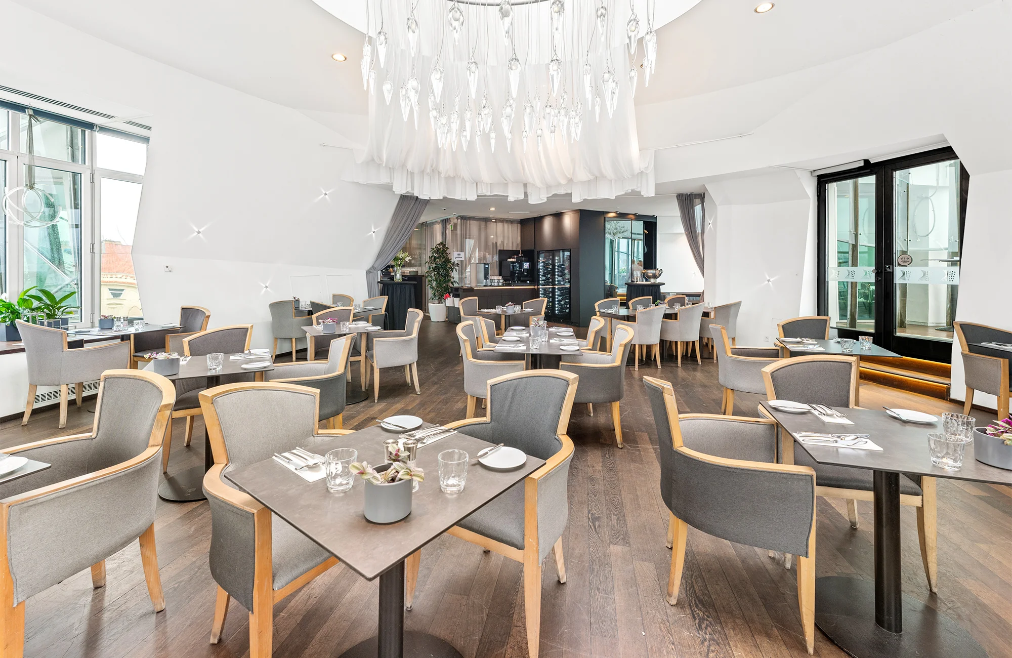 Výjimečný pobyt v Tančícím domě a krásný výhled - Obrázek 5