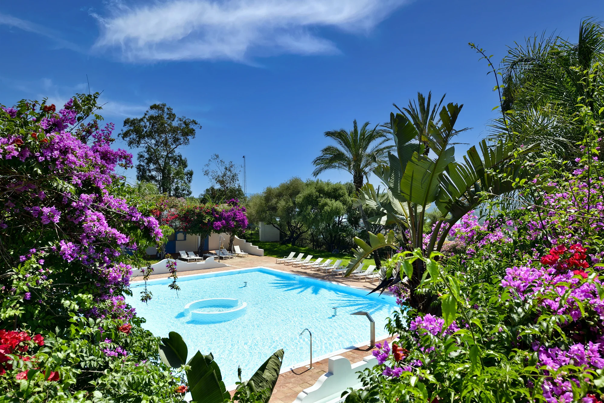 Sardinie: 4* rezort se stravou, bazény a spa - Obrázek 7