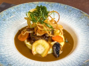 Tříchodové menu pro dva s hovězími líčky i tataráčkem