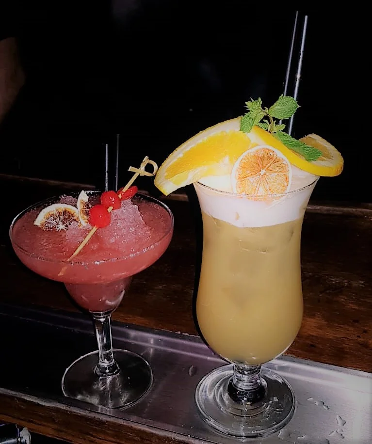 Večer s vodní dýmkou a drinky pro 2–4 osoby v Podolí - Obrázek 5