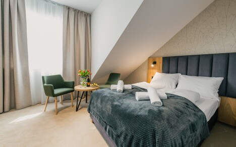 Polské Beskydy: Country Club Żywiec se snídaní/polopenzí + wellness (bazén, vířivka, sauny), posilovna, herna - Obrázek 4