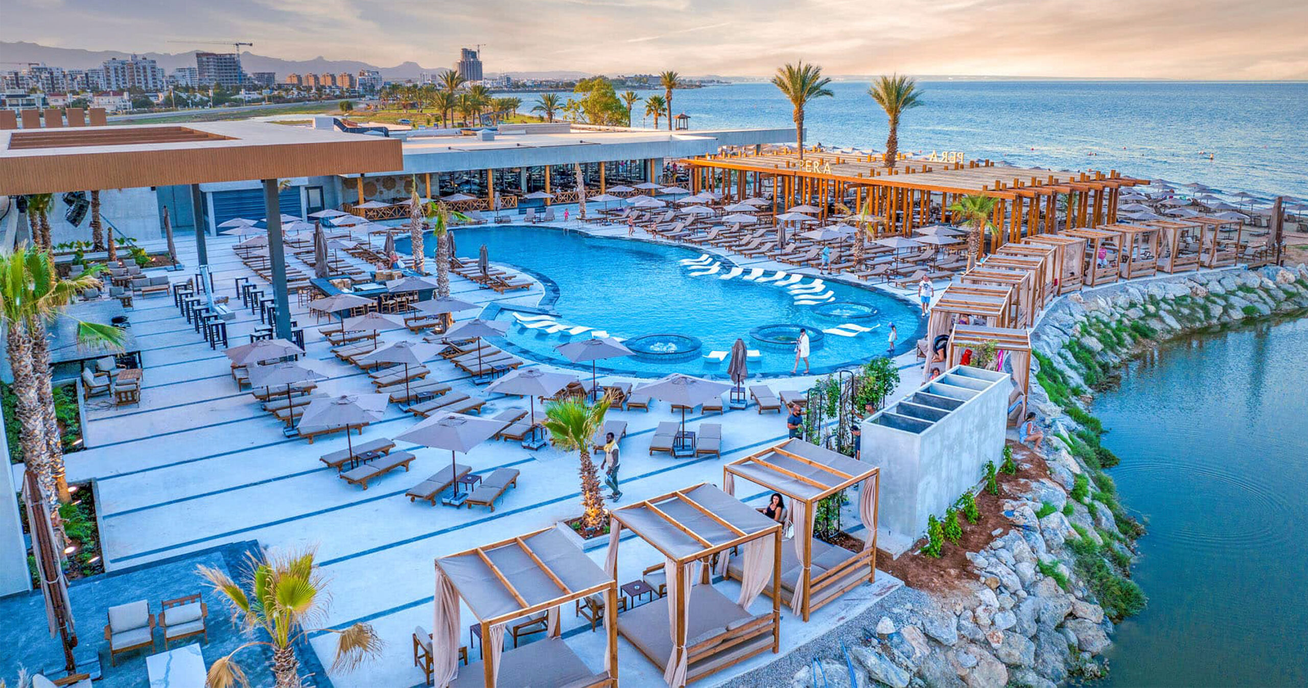 Hotel Grand Sapphire Resort