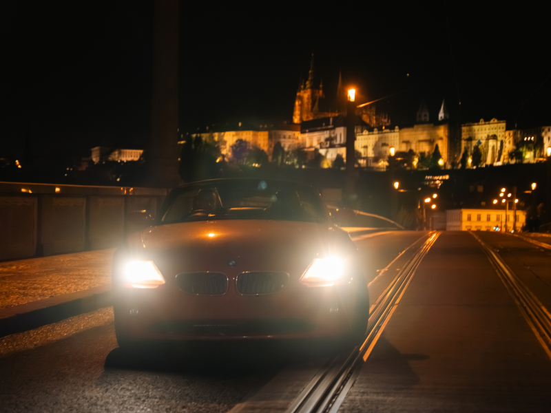 Jízda historickým centrem Prahy v červeném BMW Z4 - Obrázek 4