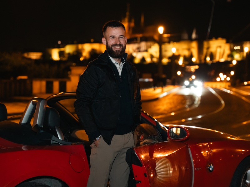 Jízda historickým centrem Prahy v červeném BMW Z4 - Obrázek 8
