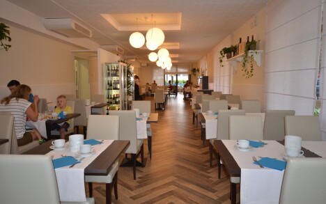 Benátsko: Pobyt v Bibione jen 2 minuty od pláže v Hotelu Olimpia *** se snídaní, bazénem a animacemi + slevy - Obrázek 8