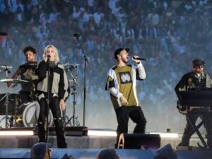 Linkin Park naživo v Mnichově: Nezapomenutelný koncert v moderní Allianz Areně + ubytování v prémiovém hotelu