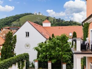 Dovolená na jižní Moravě blízko atrakcí: Historické centrum Mikulova v Hotelu Radost se snídaní formou bufetu