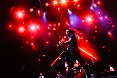 Foo Fighters živě v Mnichově v rámci TAKE COVER TOUR 2026: vstup na koncert + ubytování v prémiovém hotelu - Obrázek 2