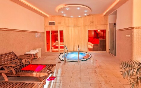 Maďarsko u lázní Kehidakustány v Batthyány Kastélyszálló **** s termálním wellness, animacemi a polopenzí - Obrázek 9