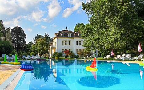 Maďarsko blízko lázní na zámku Batthyány Kúria **** s neomezeným termálním wellness, polopenzí a animacemi - Obrázek 6