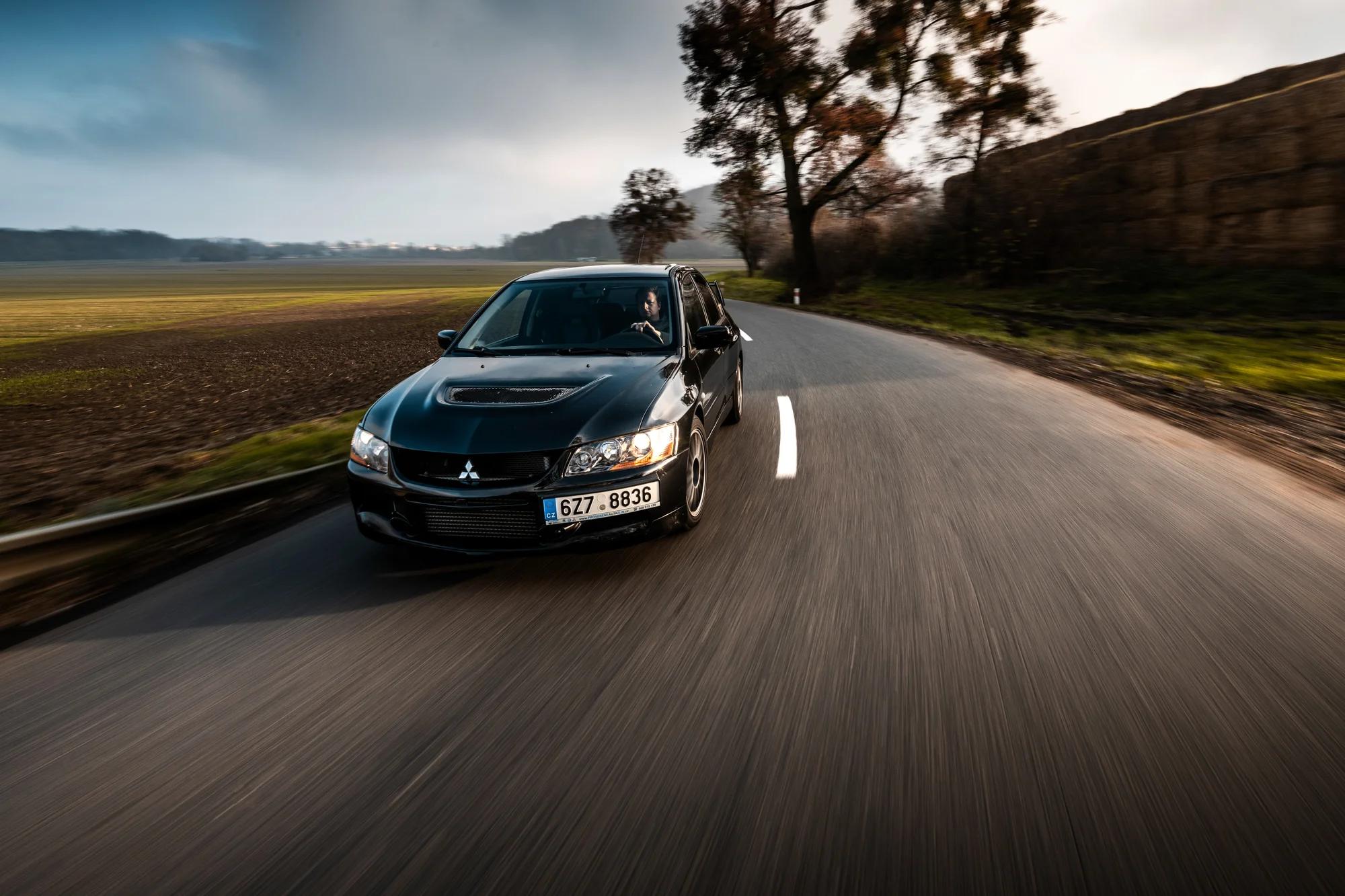 Ostrá jízda s rally jezdcem v Mitsubishi Lancer EVO IX - Obrázek 9