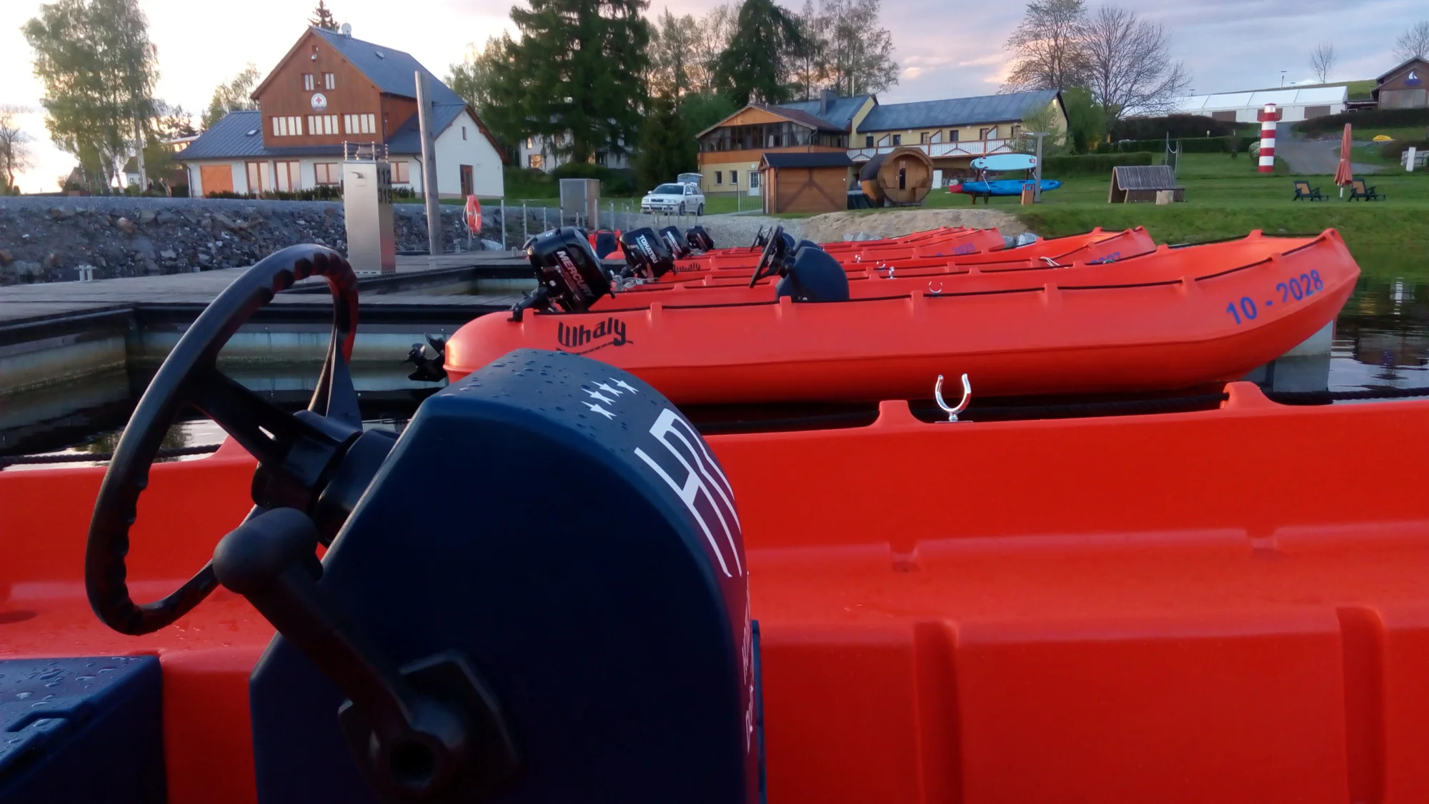 Zapůjčení motorového člunu na Lipně na 1,5 hod. - Obrázek 9